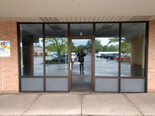 STERLING BAZAAR: 3311 N Sterling Ave, Peoria, IL 61604